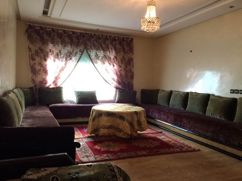Appartement meublé bien équipé à Casablanca à louer par jour Appartement meublé bien équipé à Casablanca à louer par jour