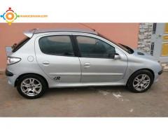 belle 206 peugeot a vendre