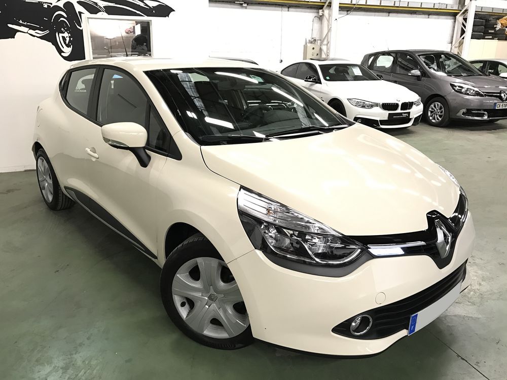 RENAULT Clio IV TCe 90 eco2 Zen RENAULT Clio IV TCe 90 eco2 Zen