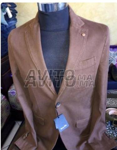 Des vestes Zara et Massimo dutti 2 models