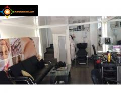 SALON DE COIFFURE SOUS LOCATION