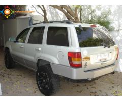 Jeep Grand Cherokee Laredo 2001