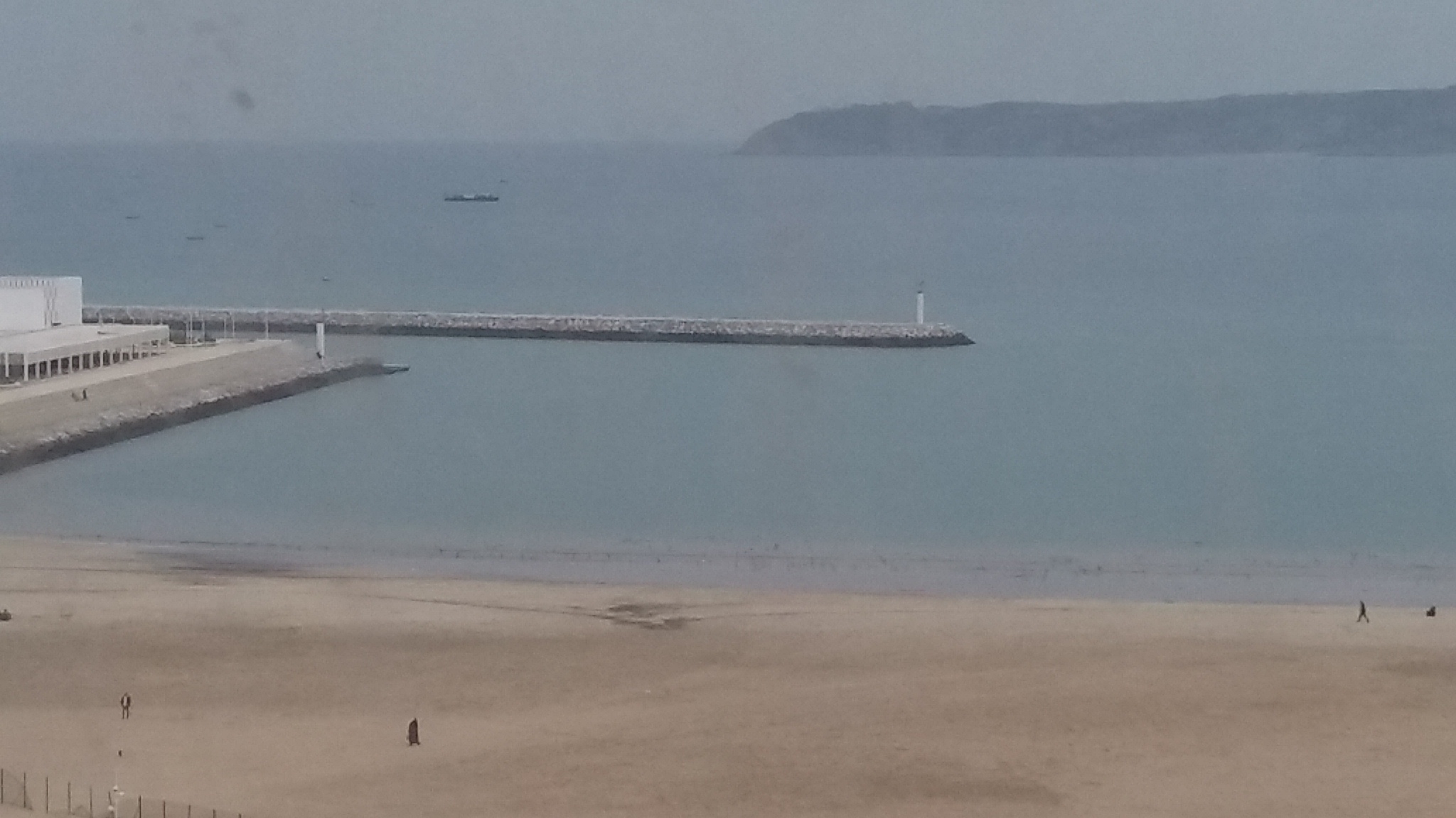 Appartement avec terrasse vue mer et la marina