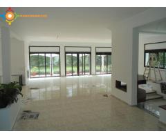 Villa bien ensoleillée de sup 1000