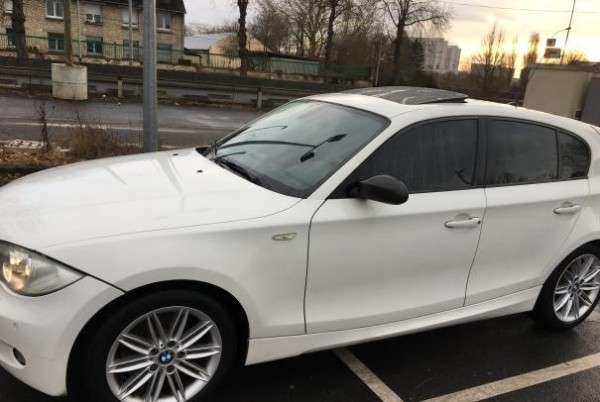Bmw Serie 1 123D pack M Full Options 80000 DH Bmw Serie 1 123D pack M Full Options 80000 DH