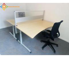 Bureau bench avec séparation plexi alu 180x180cm