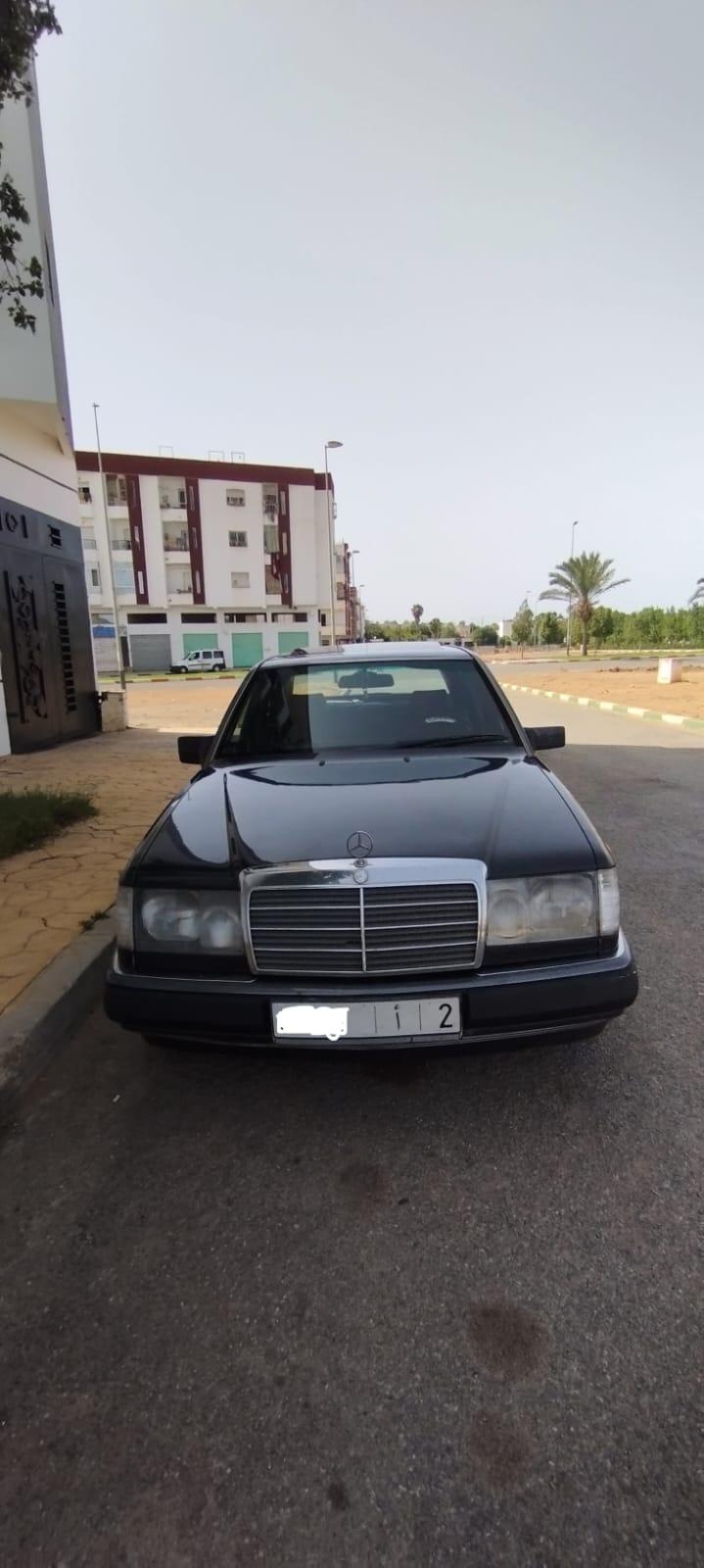 MERCEDES 250 EN TRES BON ETAT