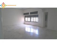 Appartement en location à Rabat Hay Riad AV Nakhil