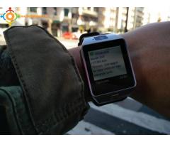 Smartwatch neuf avec caméra card sim carte memoire