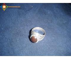 bague en argent ancien avec akik