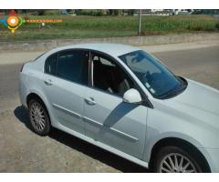 Renault Laguna 2.0 l : Expression 65.000 DH