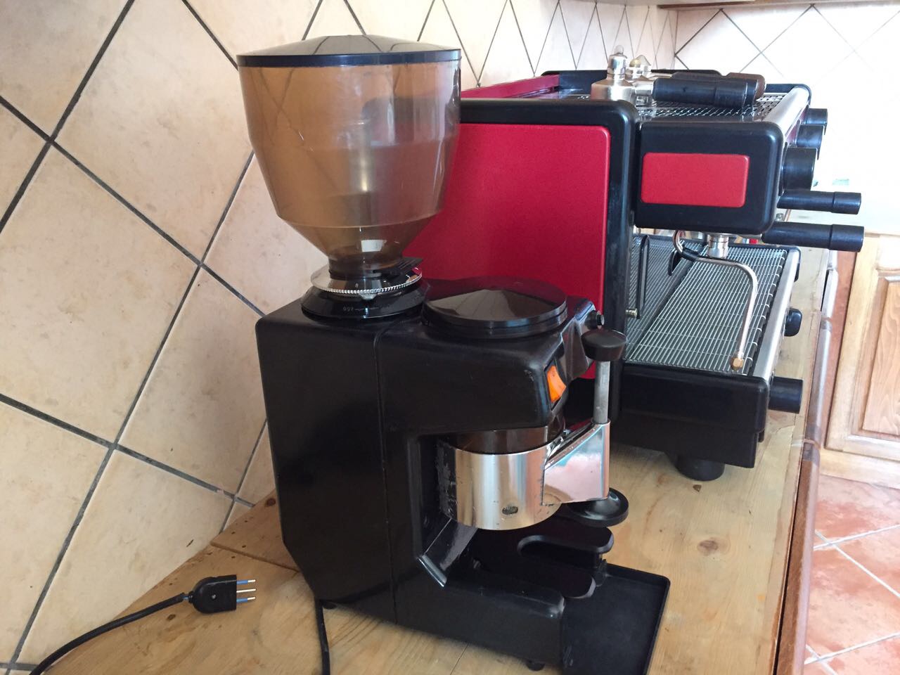 MACHINE PROFESSIONNELLE POUR HACHER LE  CAFE