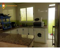 Location bel et grand appartement meublé et bien équipé à Nador