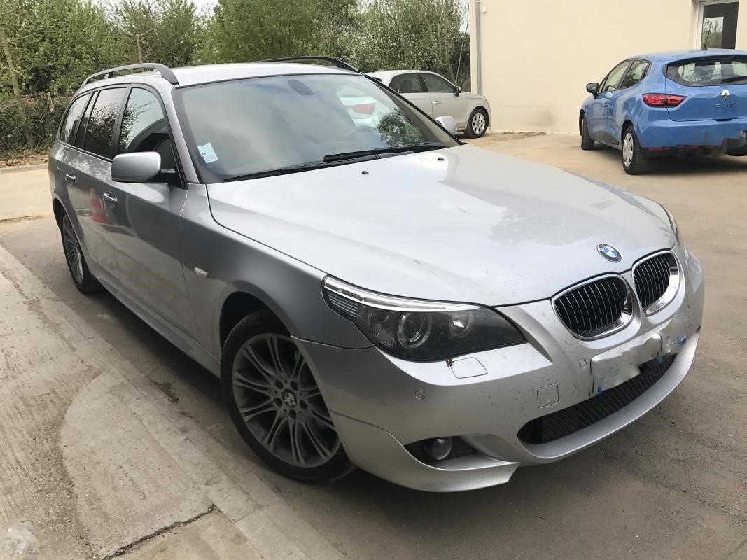 Bmw série 5 break 530xd 530d pack M x-drive 90000 Dhs Bmw série 5 break 530xd 530d pack M x-drive 90000 Dhs