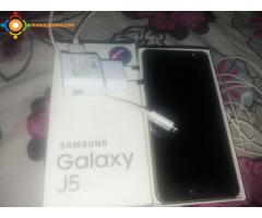 Samsung galaxy j5 2016