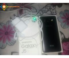 Samsung galaxy j5 2016