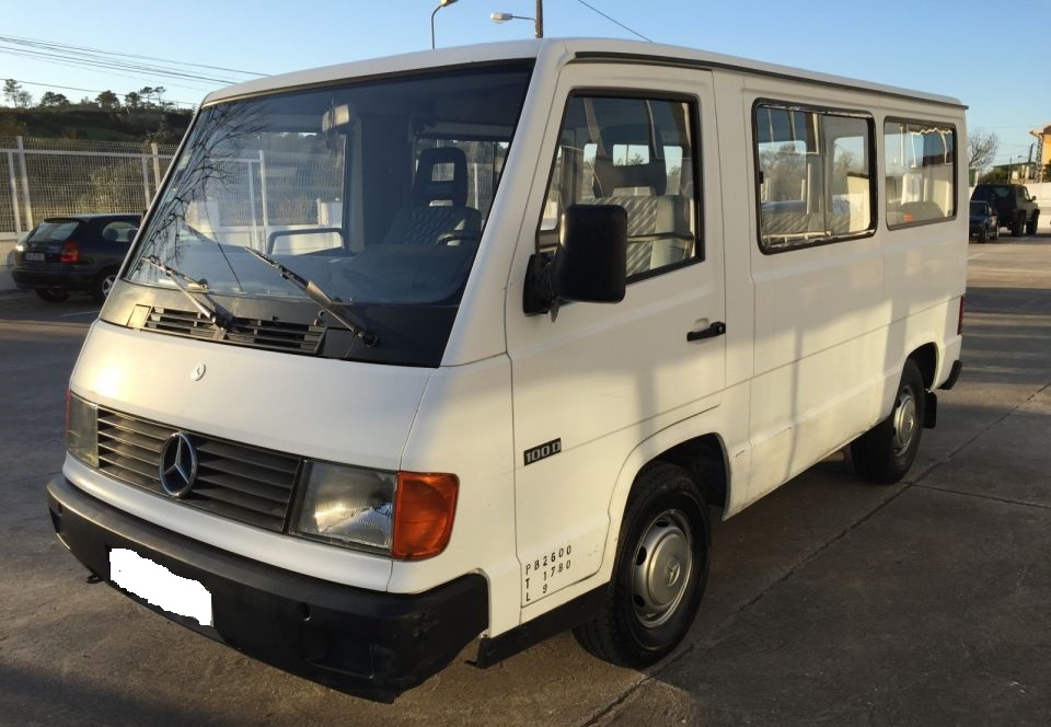 Mercedes-Benz 100 MB 100 2.4 D