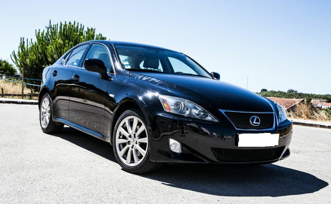 Lexus IS 220