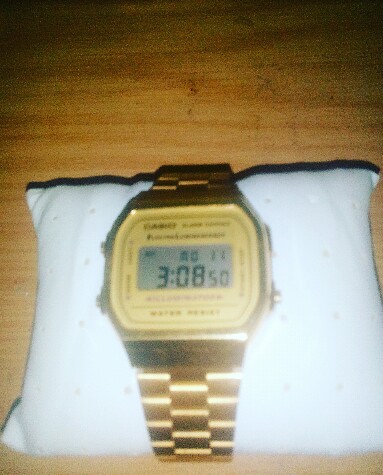 Montre casio vintage Gold