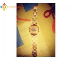 Montre casio vintage Gold