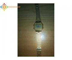 Montre casio vintage Gold