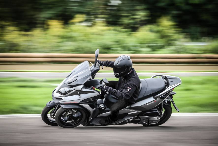 Je vends un scooter 4 roues de marque Italo-Suisse 350cc