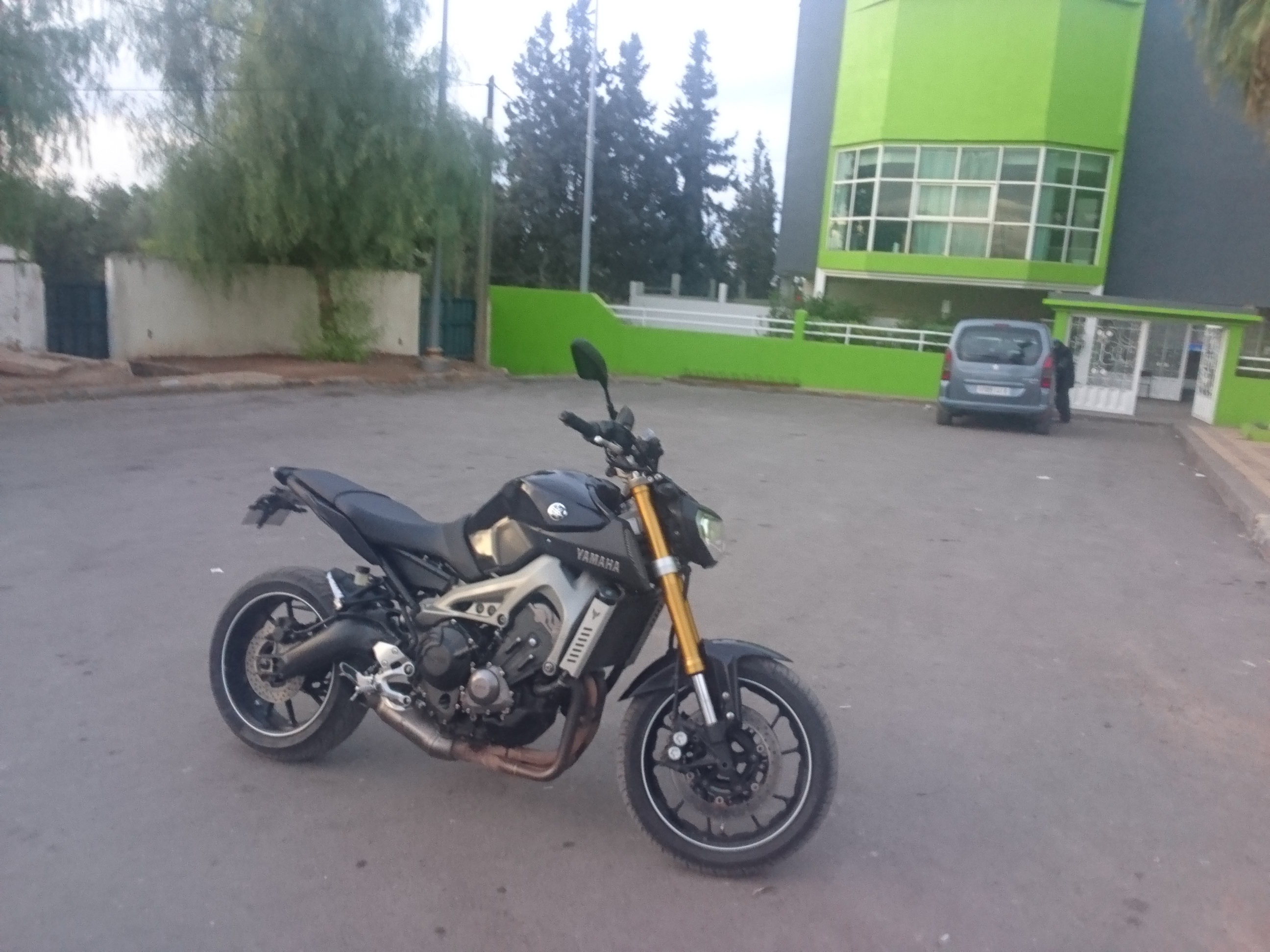 YAMAHA MT09