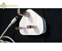 chargeur iphone 7 original ( jamais utilisé )