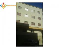 Immeuble 3 appartements et commerces à tanger