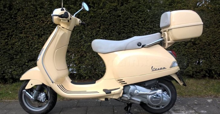 Vespa Lx 125 ie état neuf 6998 km