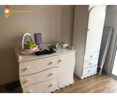 VENTE  POUR CHAMBRE BEBE COMMODE ET ARMOIRE