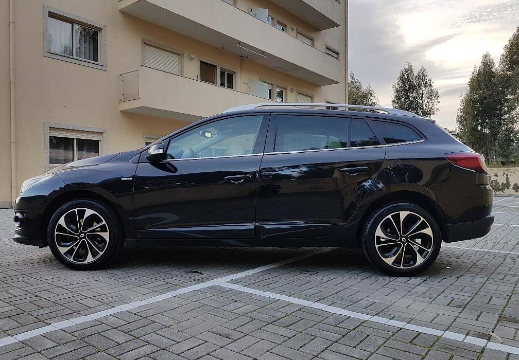 Renault Mégane Sport T. BOSE SS - 14