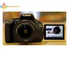 CANON 600D et tripié carte SD 8 Go