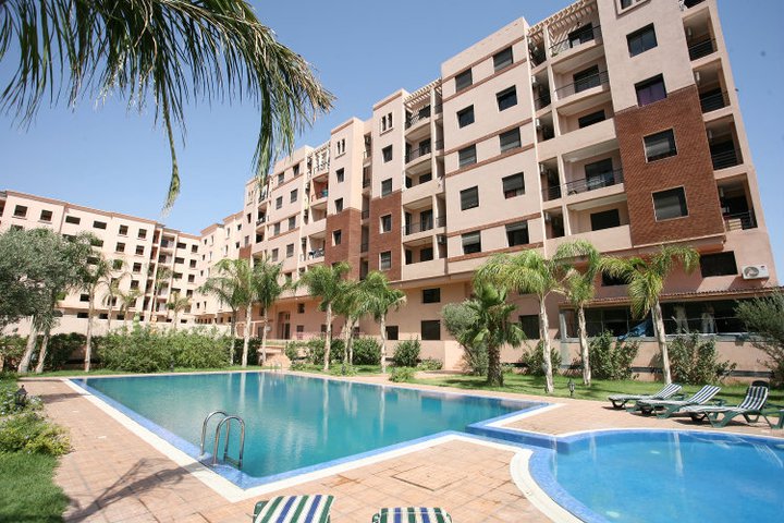 APPARTEMENT AVEC PISCINE APPARTEMENT AVEC PISCINE