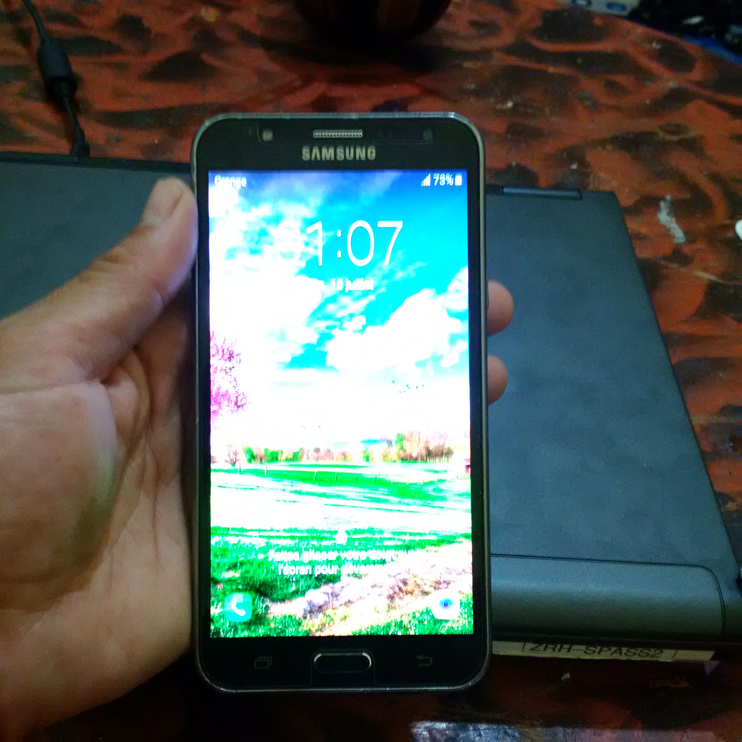 Samsung J7 16g 2g ram 4g