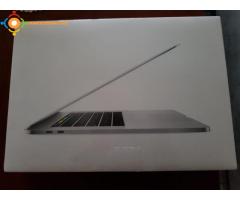 MacBook Pro 15 touchbar