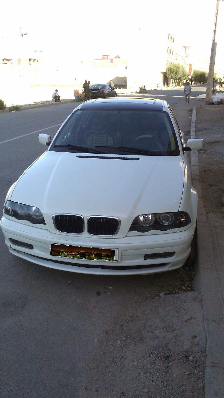 vend voiture bien entretenu (urgent)