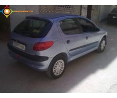 Peugeot 206 Essence Modèle 2003