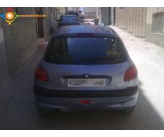 Peugeot 206 Essence Modèle 2003