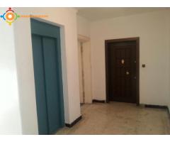 je mets en vente mon appartement à Nejma , Tanger