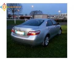 Toyota Camry 3.5 l essence , gris, 14 cv, 5 portes