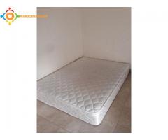 Matelas 140x190 quasi neuf - 900 DH