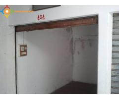 cinq magasins a louer 101 - 102 - 107 - 109 - 118