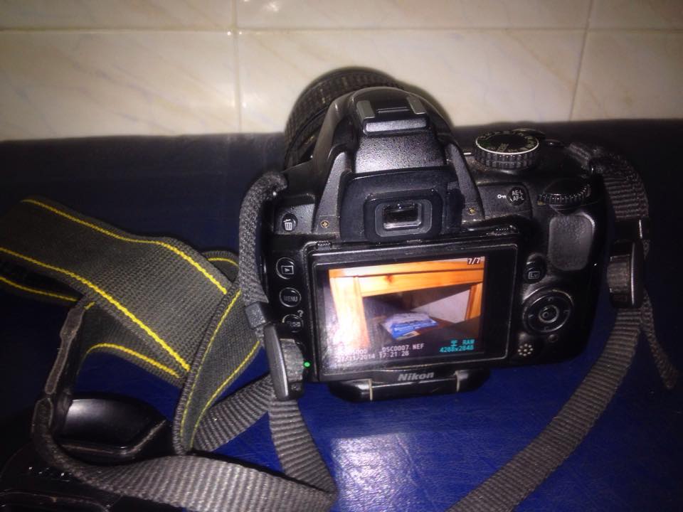 NIKON D5000