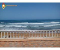 A CEDER, A BOUZNIKA DAHOMEY PLAGE CABANON MEUBLE