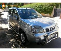 4*4 nissan xtrail a vendre