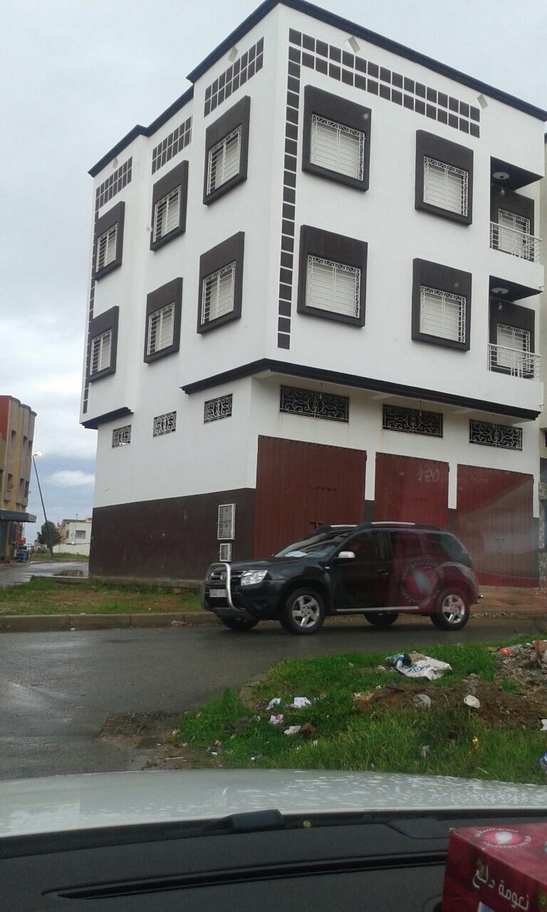 100m2 100m2