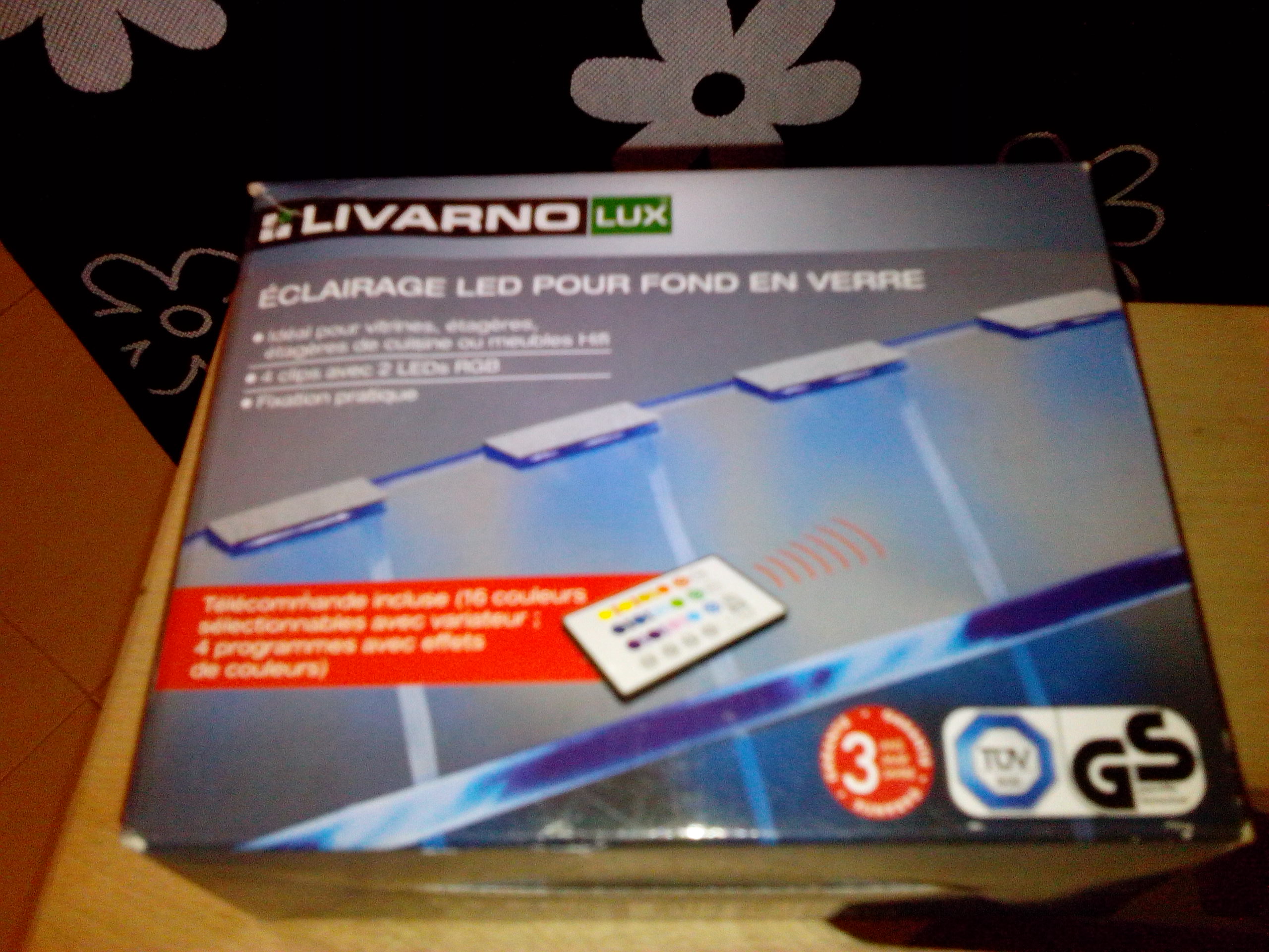 ECLAIRAGE LED POUR FOND EN VERRE