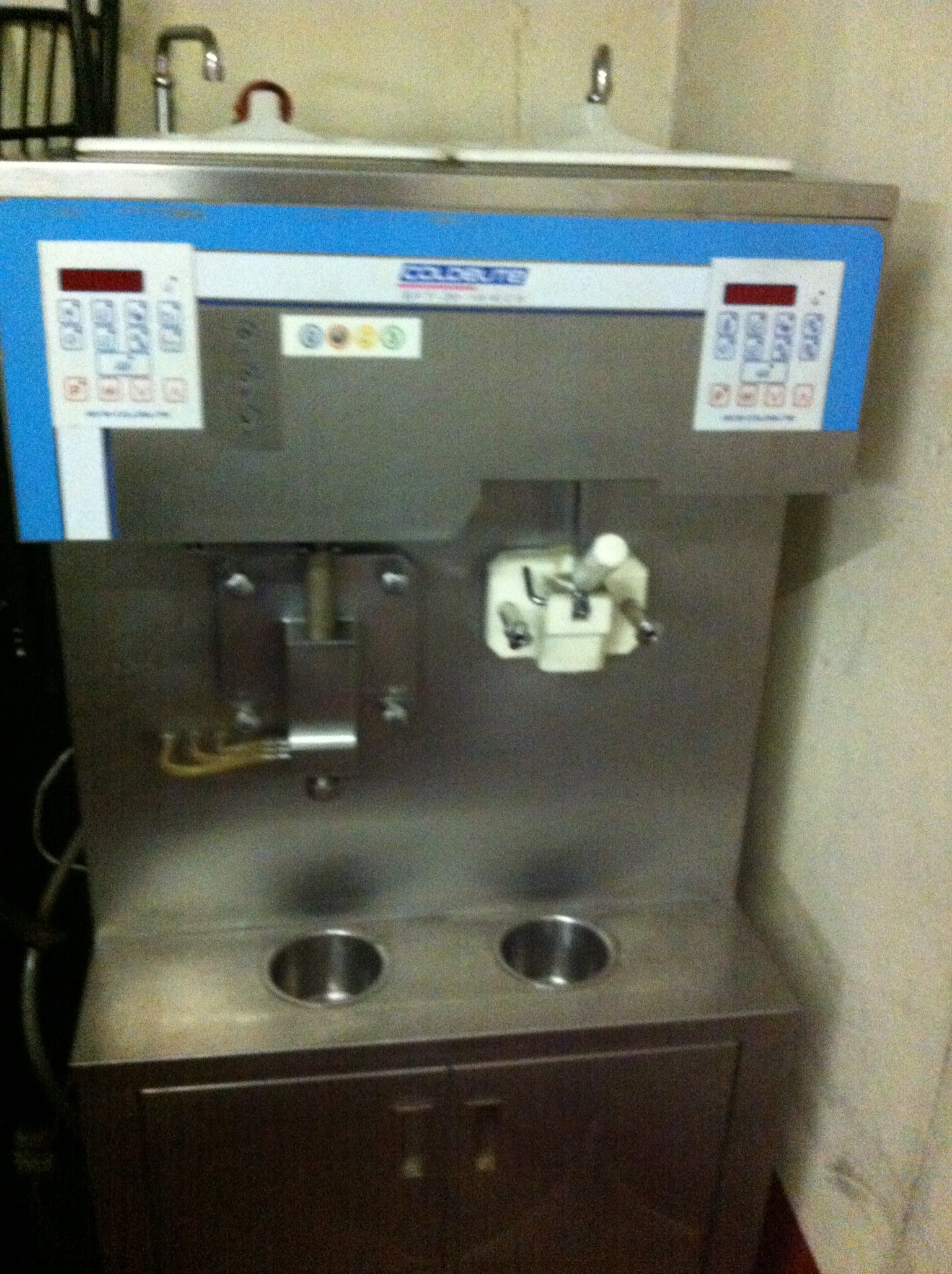 Machine a glace et milk shake