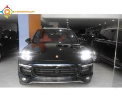 PORSCHE CAYENNE DIESEL 2015